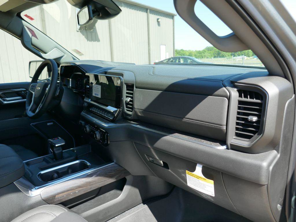 New 2026 Chevrolet Silverado 1500 LTZ AWD/4WD image 13