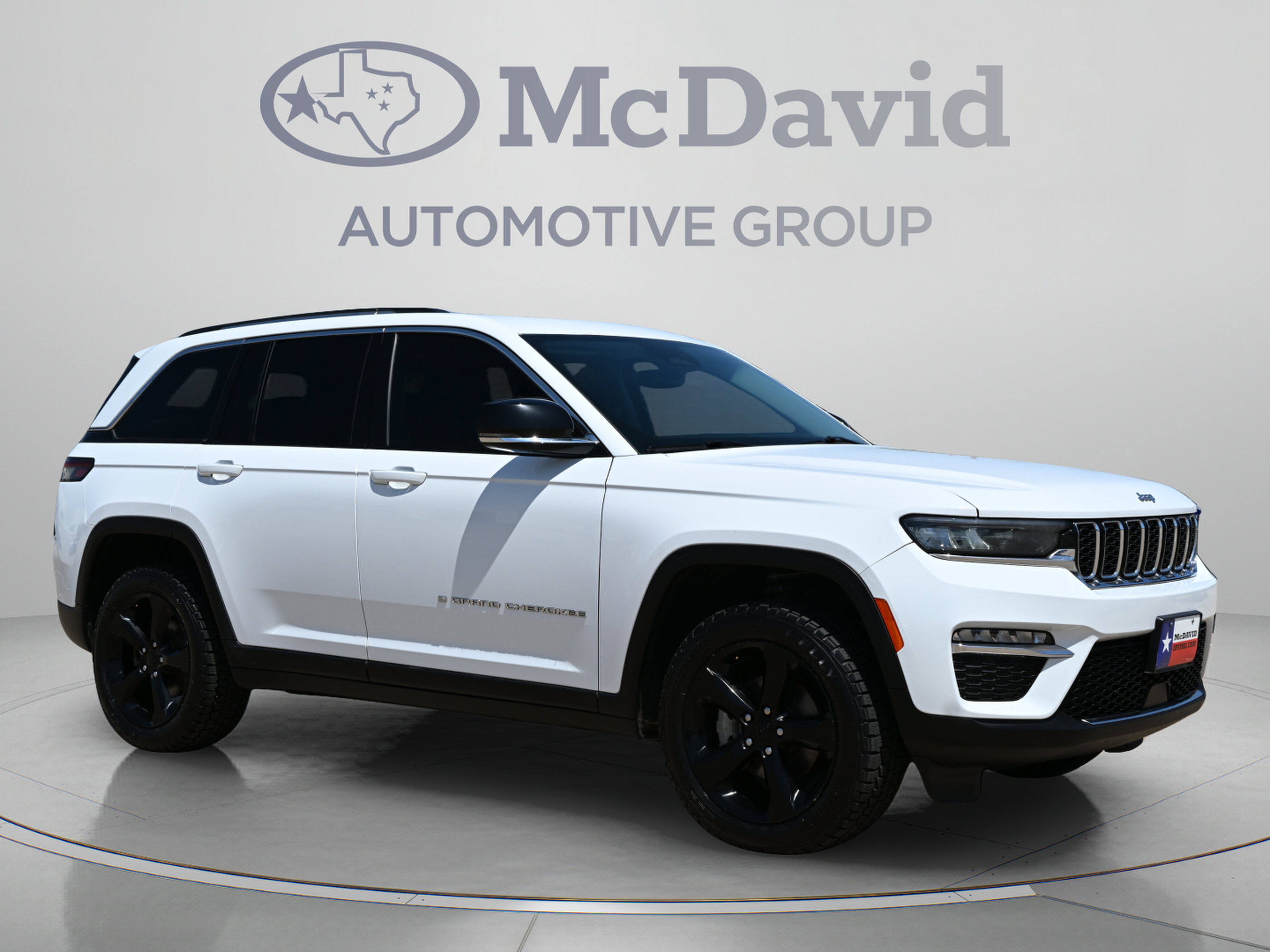 Used 2023 Jeep Grand Cherokee Limited AWD/4WD image 8