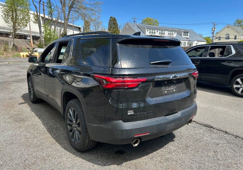 Used 2023 Chevrolet Traverse RS w/ LPO, Floor Liner Package AWD/4WD image 3
