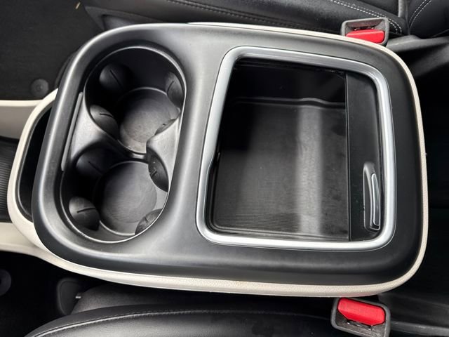 Used 2024 Chrysler Pacifica Touring-L image 26