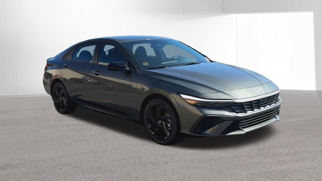 New 2026 Hyundai Elantra Sport image 2