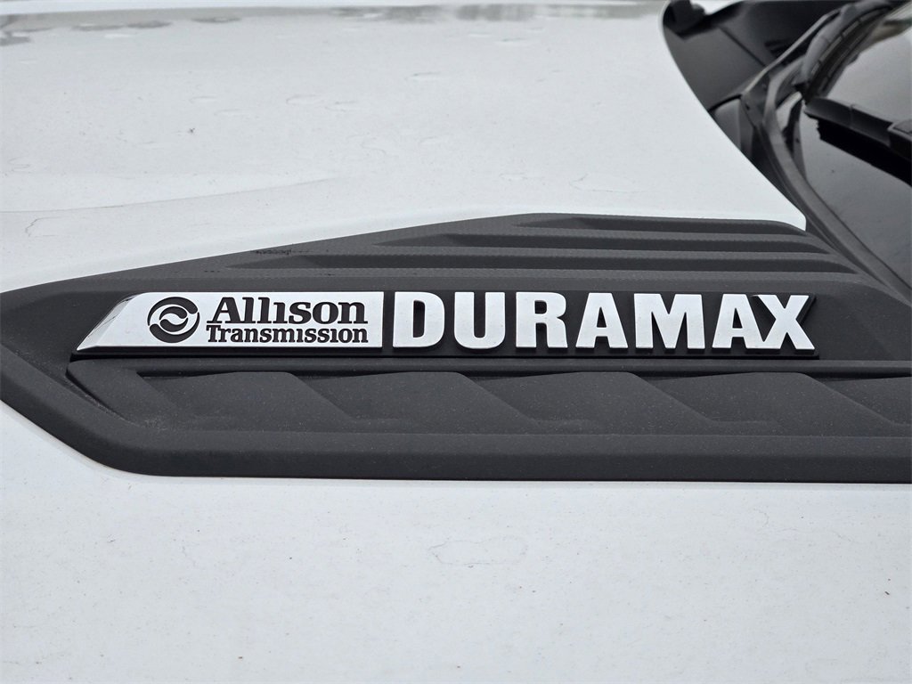 Used 2024 Chevrolet Silverado 2500 LT image 9