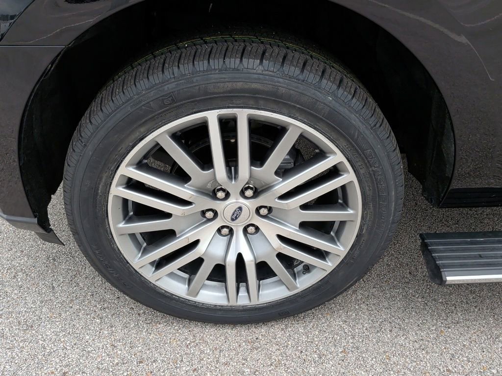 Used 2023 Ford Expedition Limited image 54