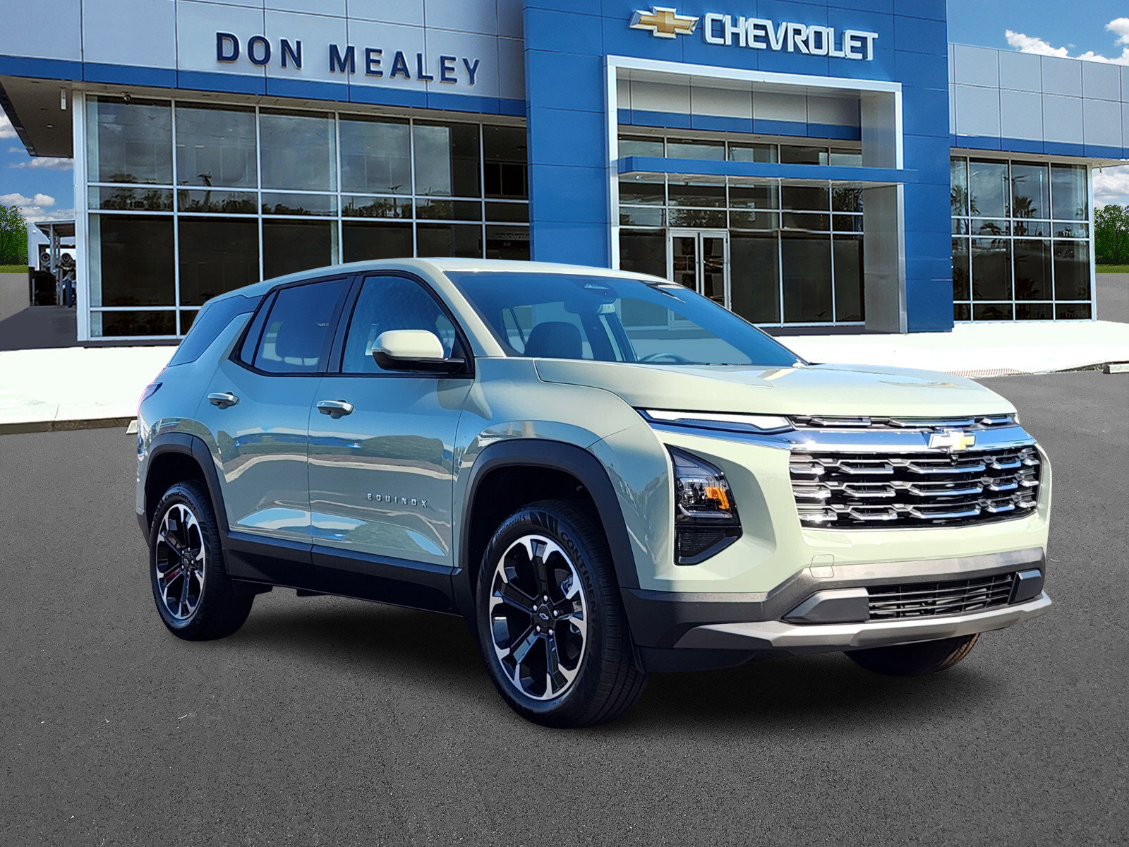 New 2026 Chevrolet Equinox LT w/ Convenience Package II image 1