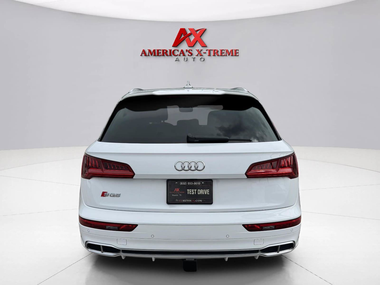 Used 2018 Audi SQ5 Prestige w/ Prestige Package AWD/4WD image 4