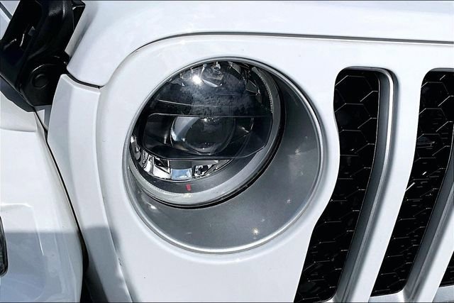 Used 2023 Jeep Wrangler Unlimited Sahara image 31