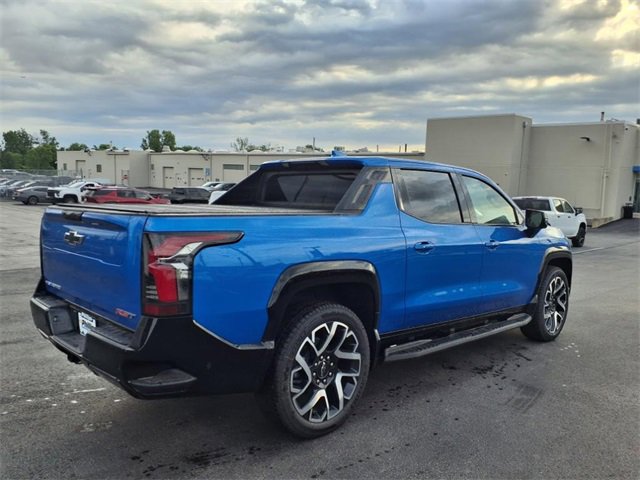 New 2025 Chevrolet Silverado EV RST image 4