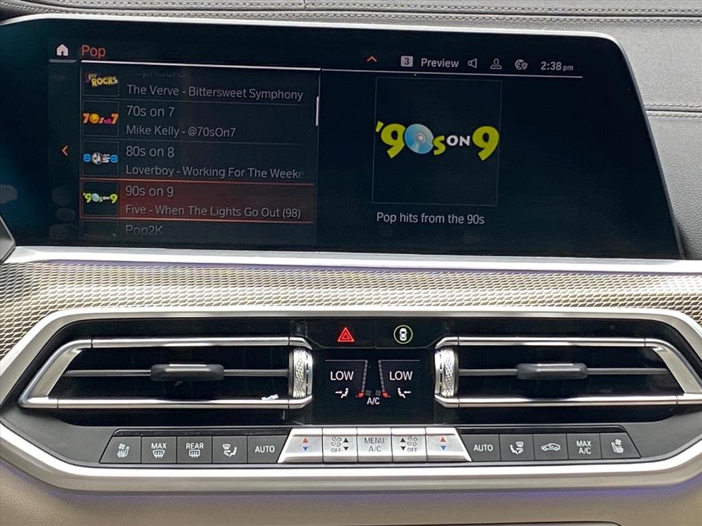 Used 2022 BMW X5 M50i w/ Executive Package image 11