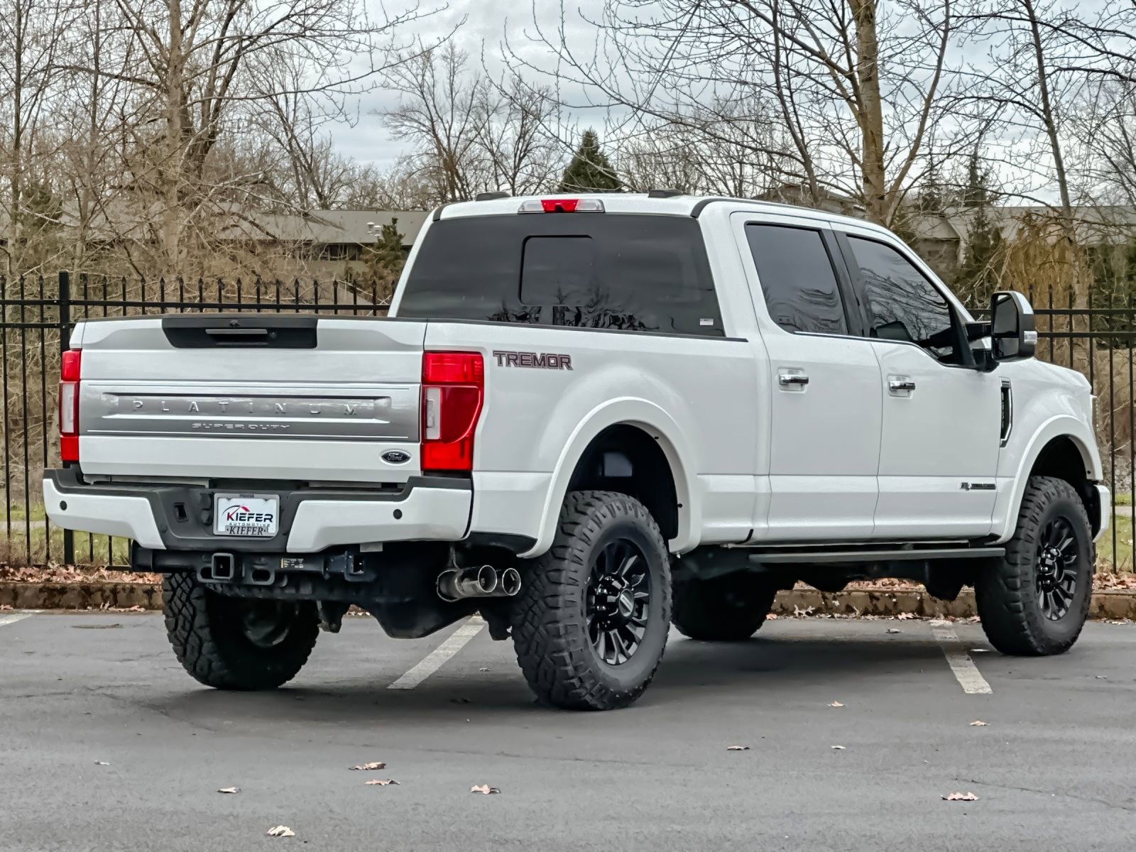 Used 2020 Ford F250 Platinum w/ Tremor Off-Road Package image 3