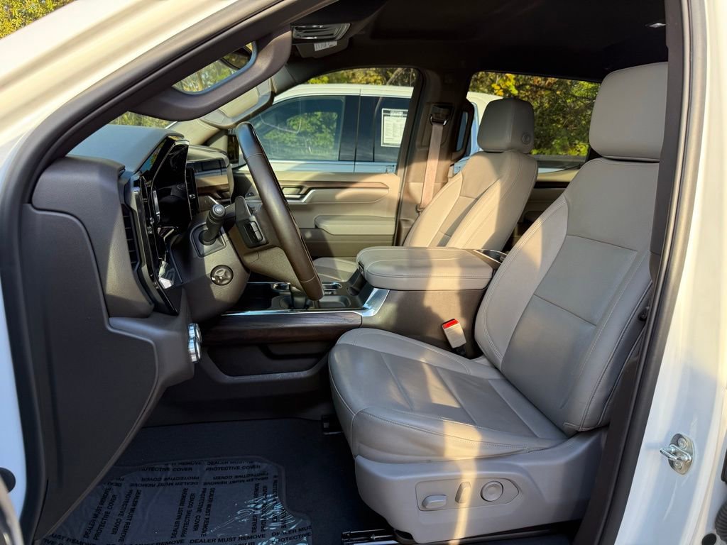 Used 2023 GMC Sierra 1500 SLT w/ SLT Premium Package image 26