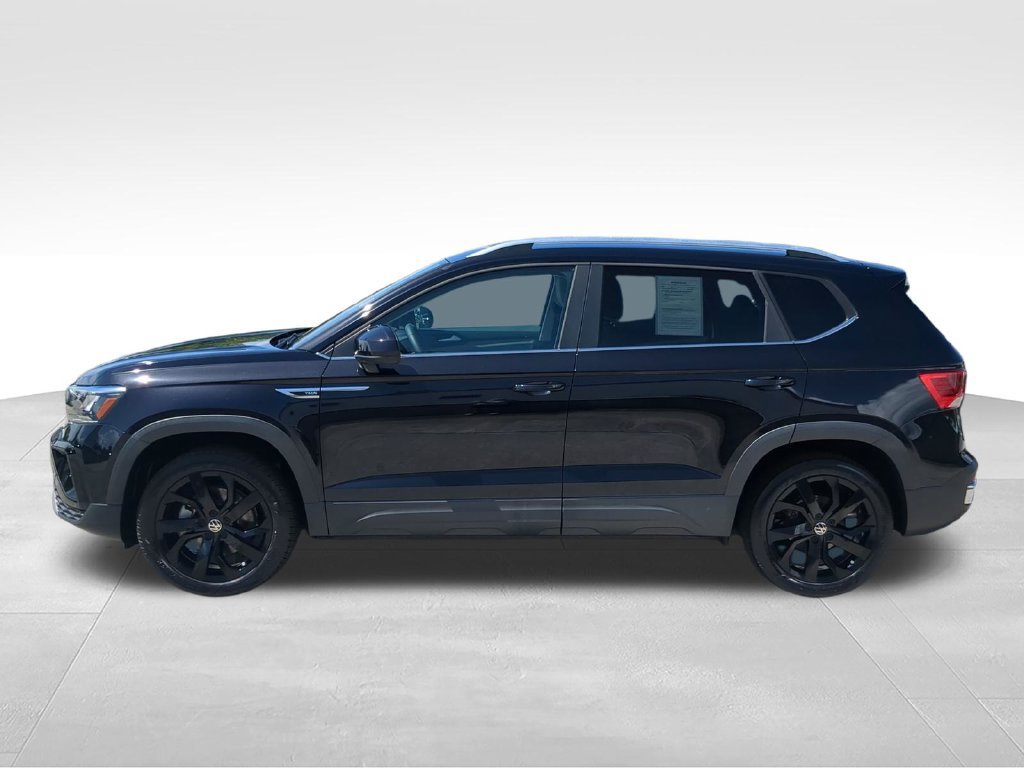 Certified 2022 Volkswagen Taos SE FWD image 6