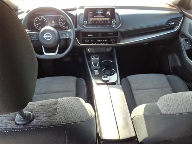 Used 2023 Nissan Rogue SV image 6