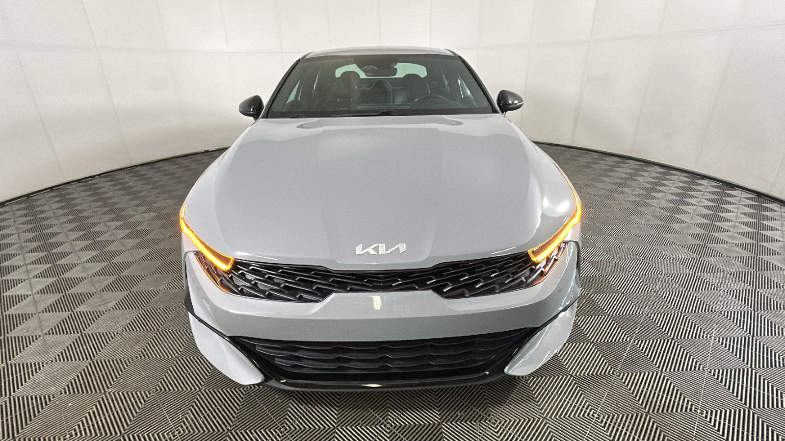 Used 2022 Kia K5 GT-Line FWD image 9