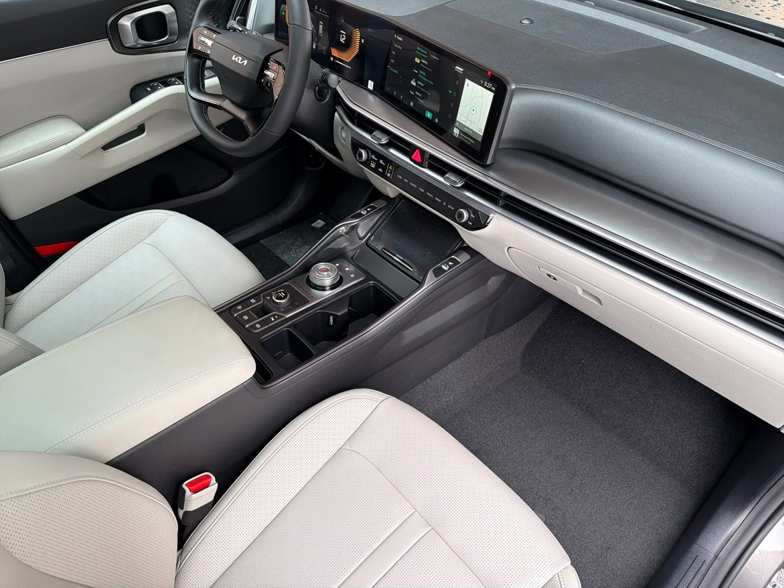 New 2026 Kia Sorento EX w/ EX Premium Package AWD/4WD image 17