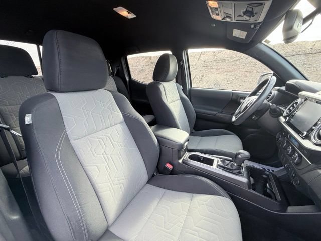 Used 2021 Toyota Tacoma TRD Off-Road AWD/4WD image 29