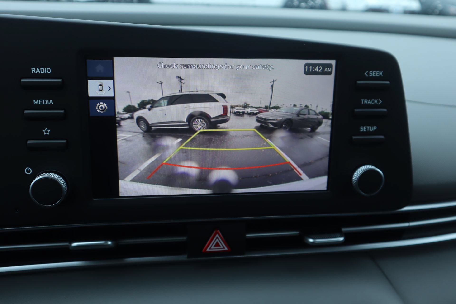 New 2026 Hyundai Elantra SE FWD image 14