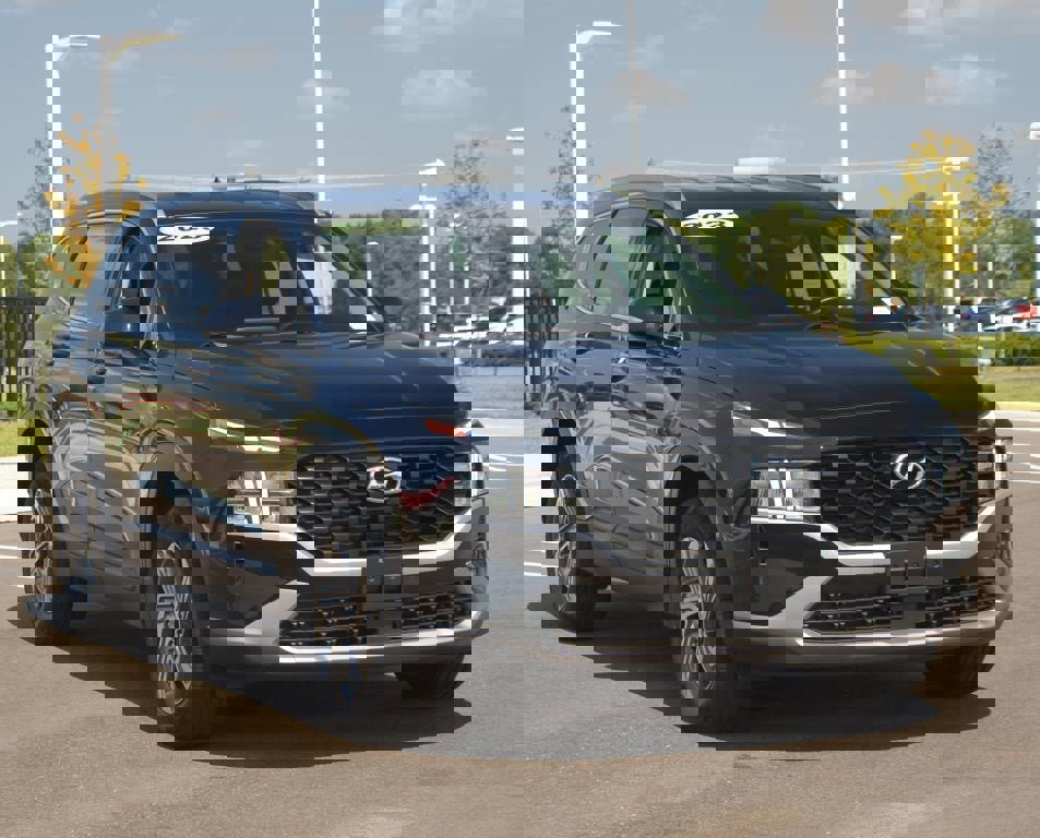 Used 2023 Hyundai Santa Fe SEL image 2