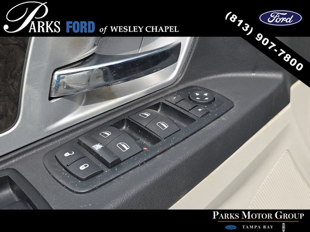 Used 2010 Dodge Grand Caravan SXT FWD image 18