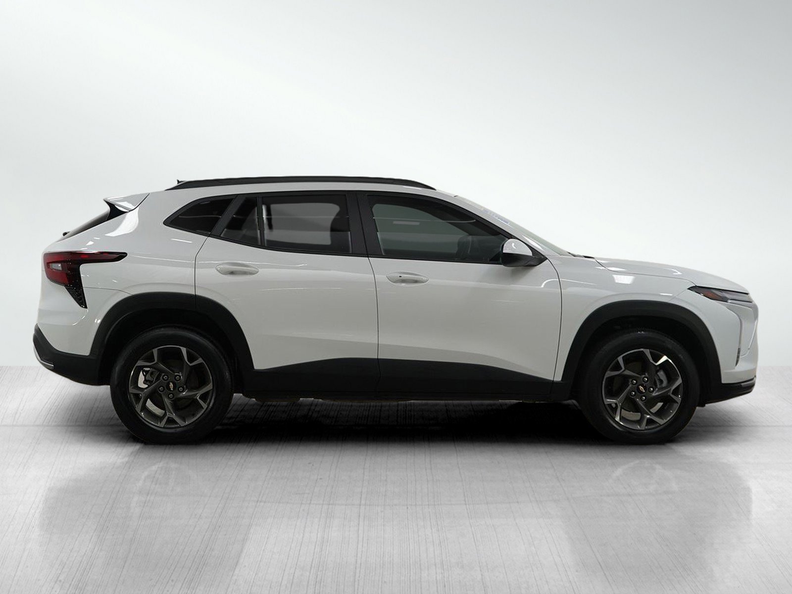 Used 2024 Chevrolet Trax LT w/ Sunroof Package image 6