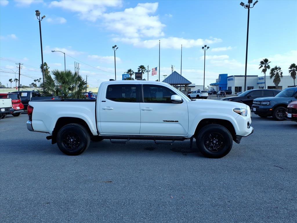 Used 2022 Toyota Tacoma SR5 image 9