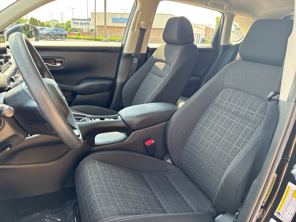 Certified 2023 Honda HR-V LX image 13