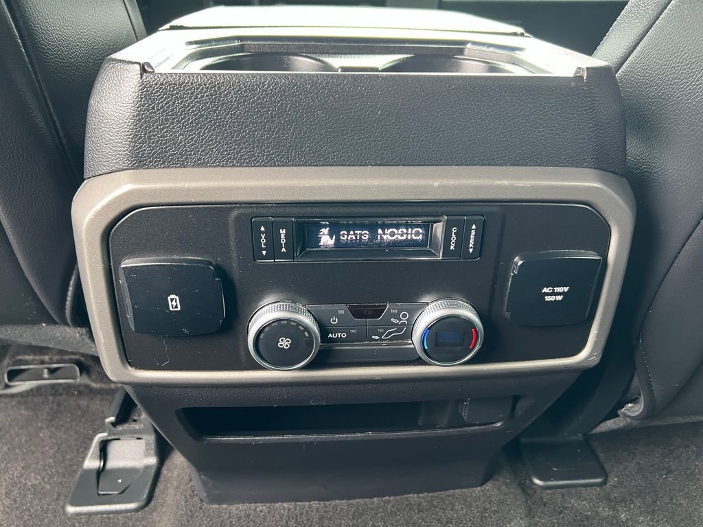 Used 2020 Ford Expedition Max XLT w/ Equipment Group 202A AWD/4WD image 25