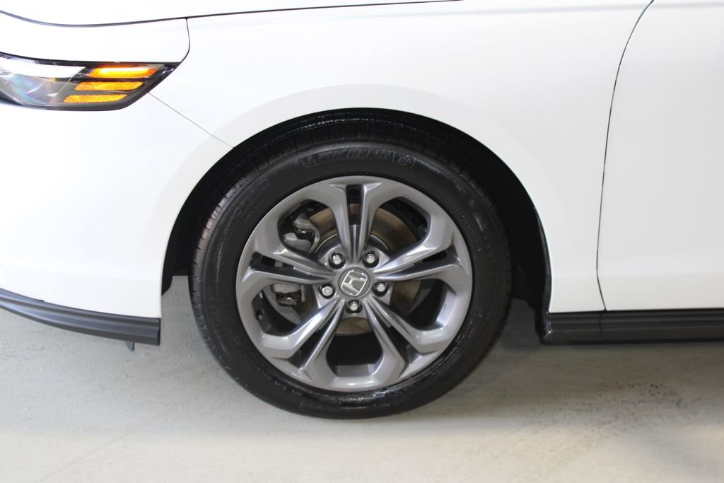 Used 2024 Honda Accord EX image 6
