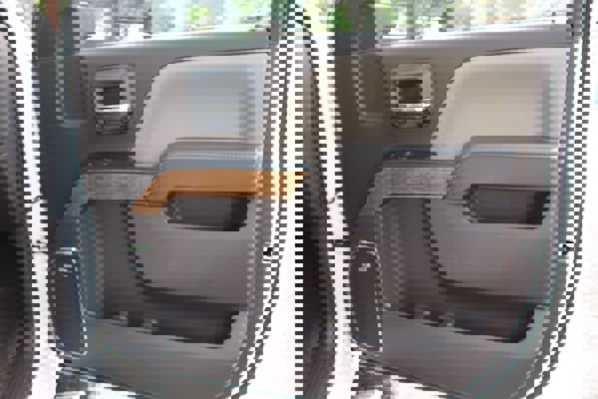 Used 2017 GMC Sierra 1500 SLT image 18