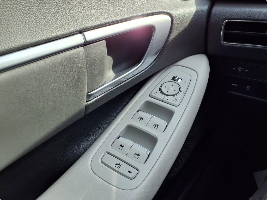 Used 2023 Hyundai Sonata SEL image 18