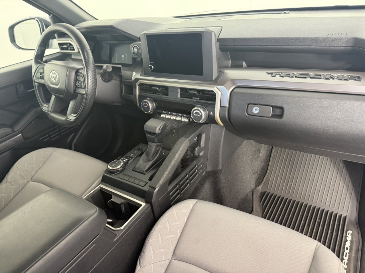 Used 2026 Toyota Tacoma SR5 AWD/4WD image 11
