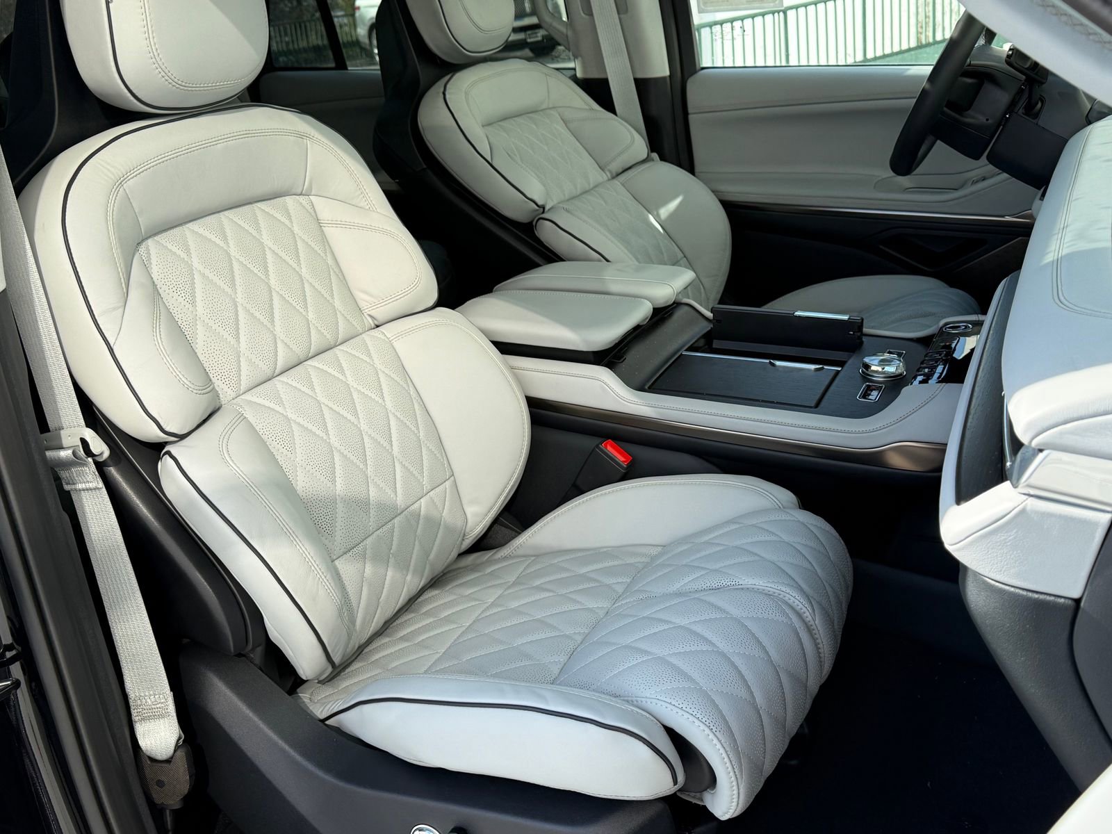 New 2026 Lincoln Navigator Black Label image 11