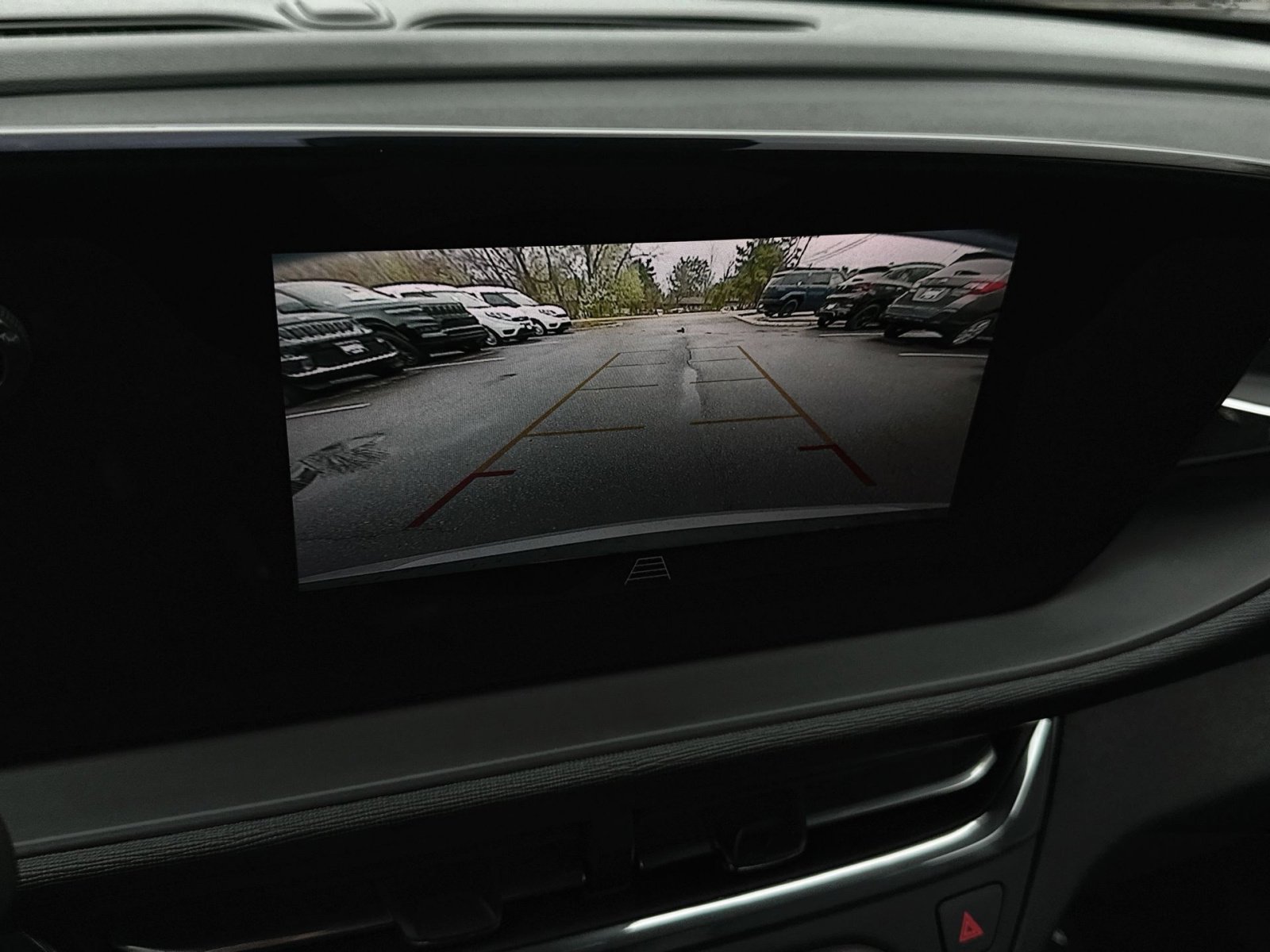 Used 2025 Buick Envista Preferred w/ Convenience I Package image 19