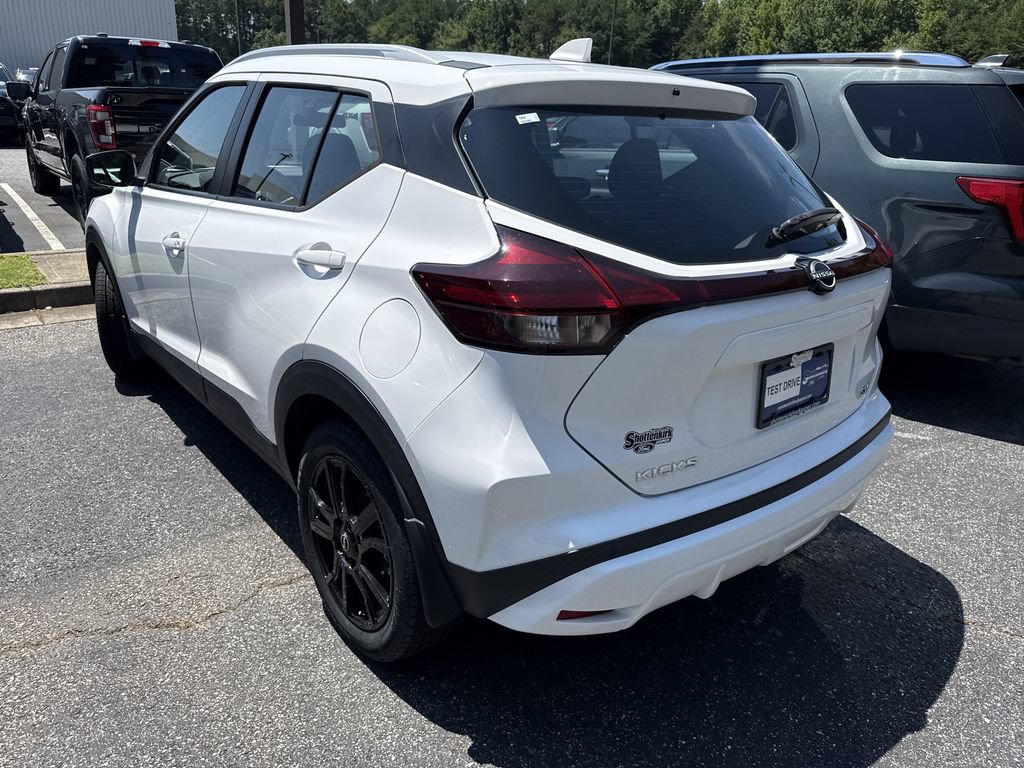 Used 2022 Nissan Kicks SV FWD image 20