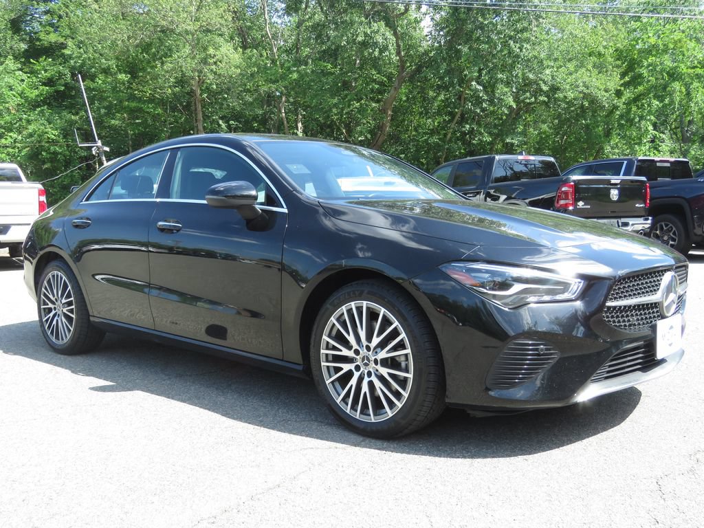 Used 2025 Mercedes-Benz CLA 250 4MATIC image 3