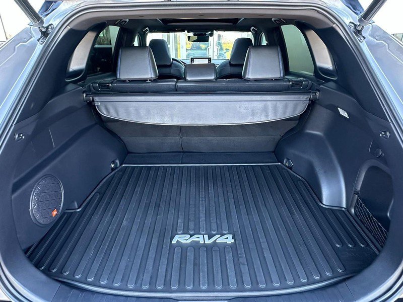 Used 2021 Toyota RAV4 XSE image 16