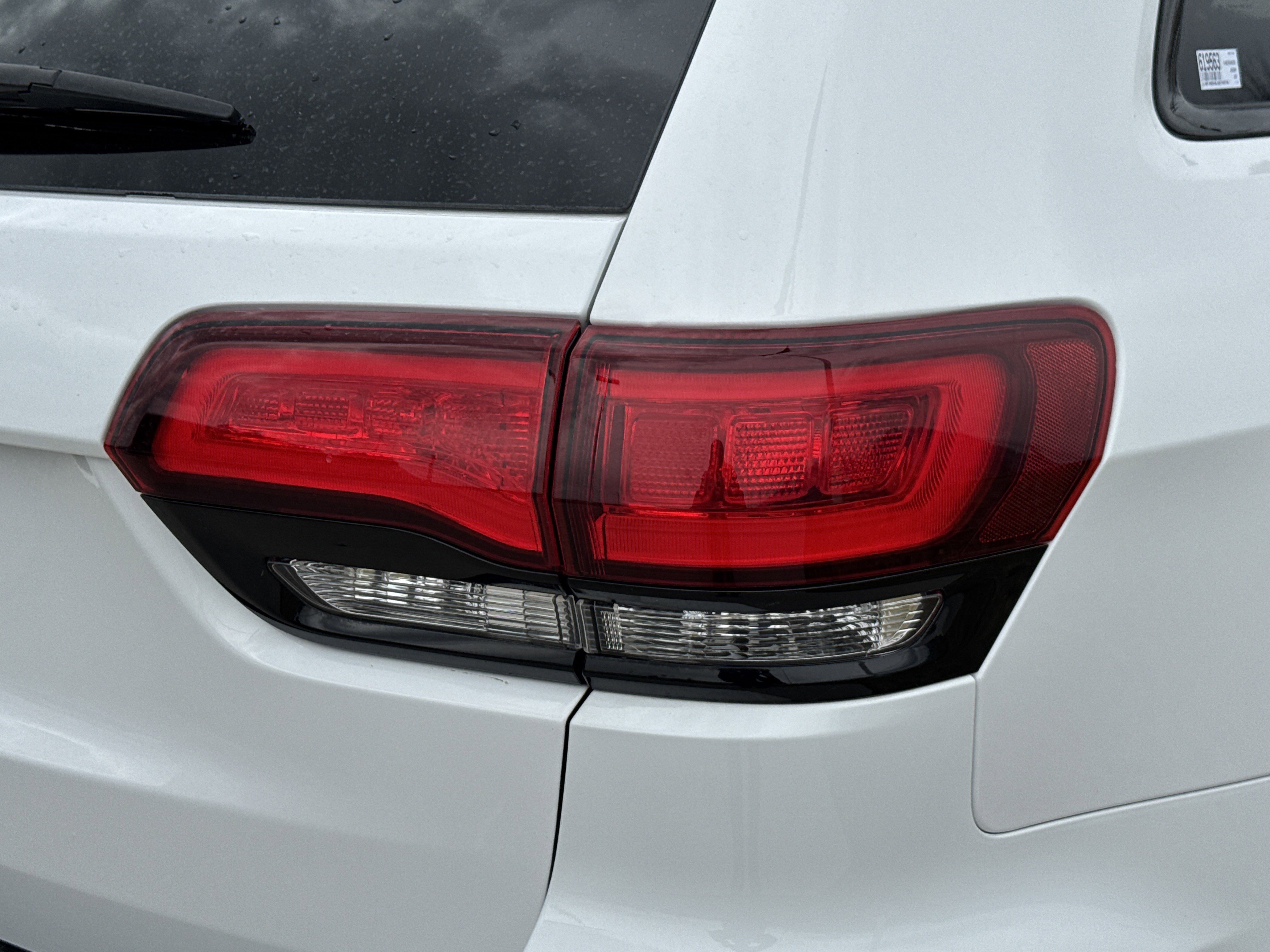 Used 2021 Jeep Grand Cherokee Laredo X image 11