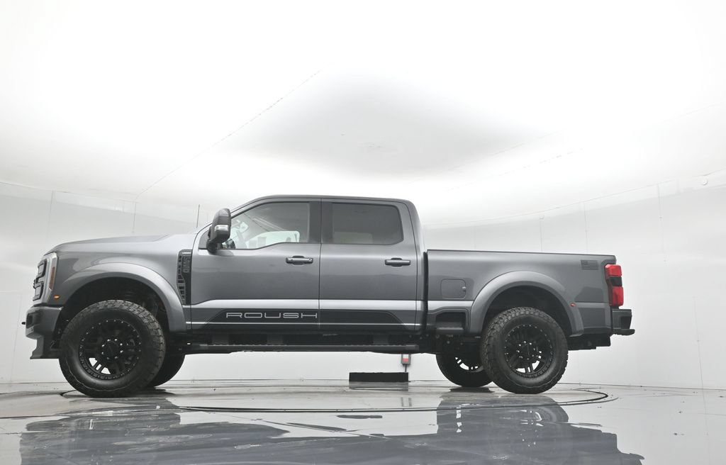 New 2026 Ford F250 Lariat w/ Black Appearance Package AWD/4WD image 7