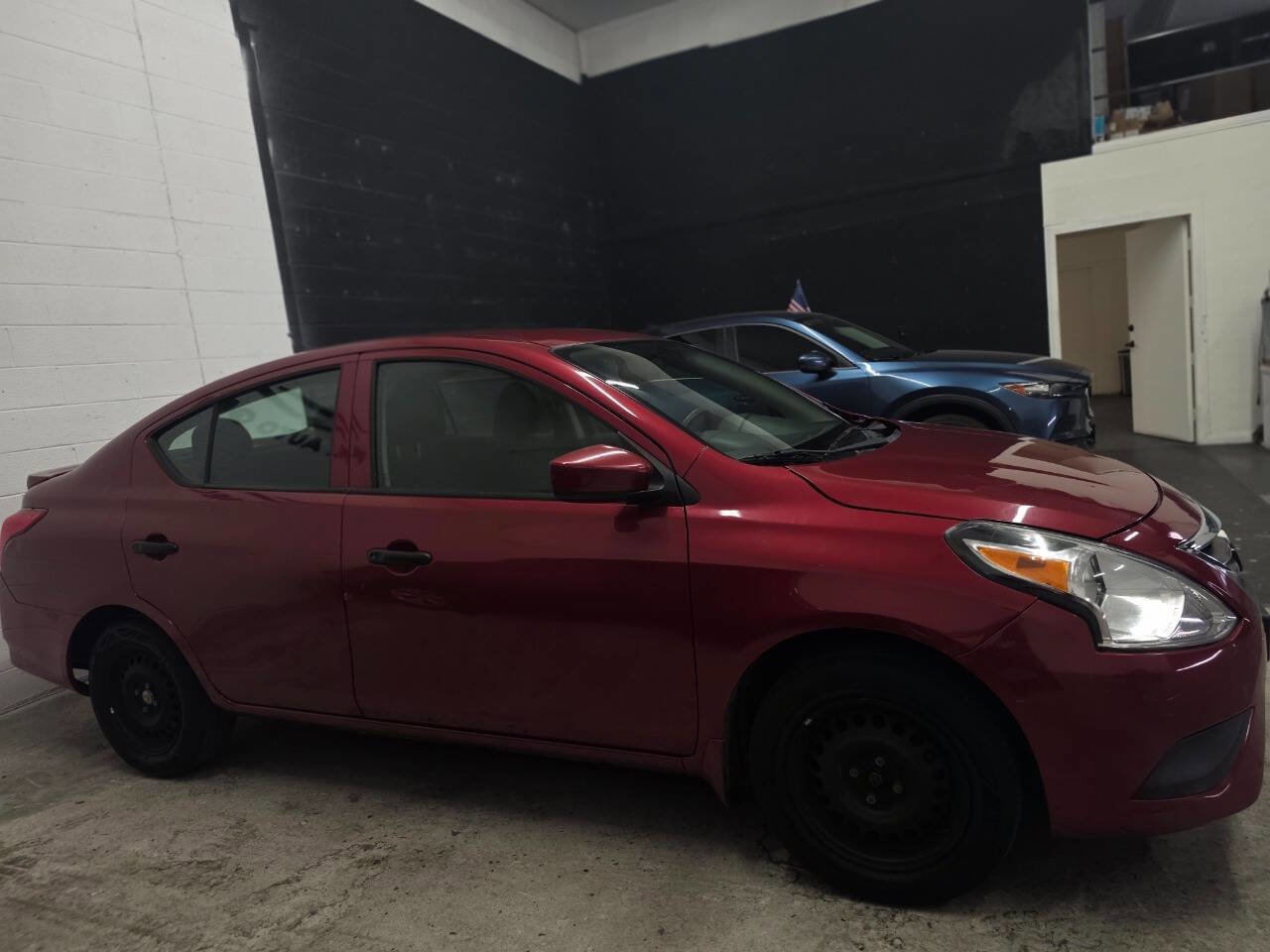 Used 2019 Nissan Versa S Plus image 8
