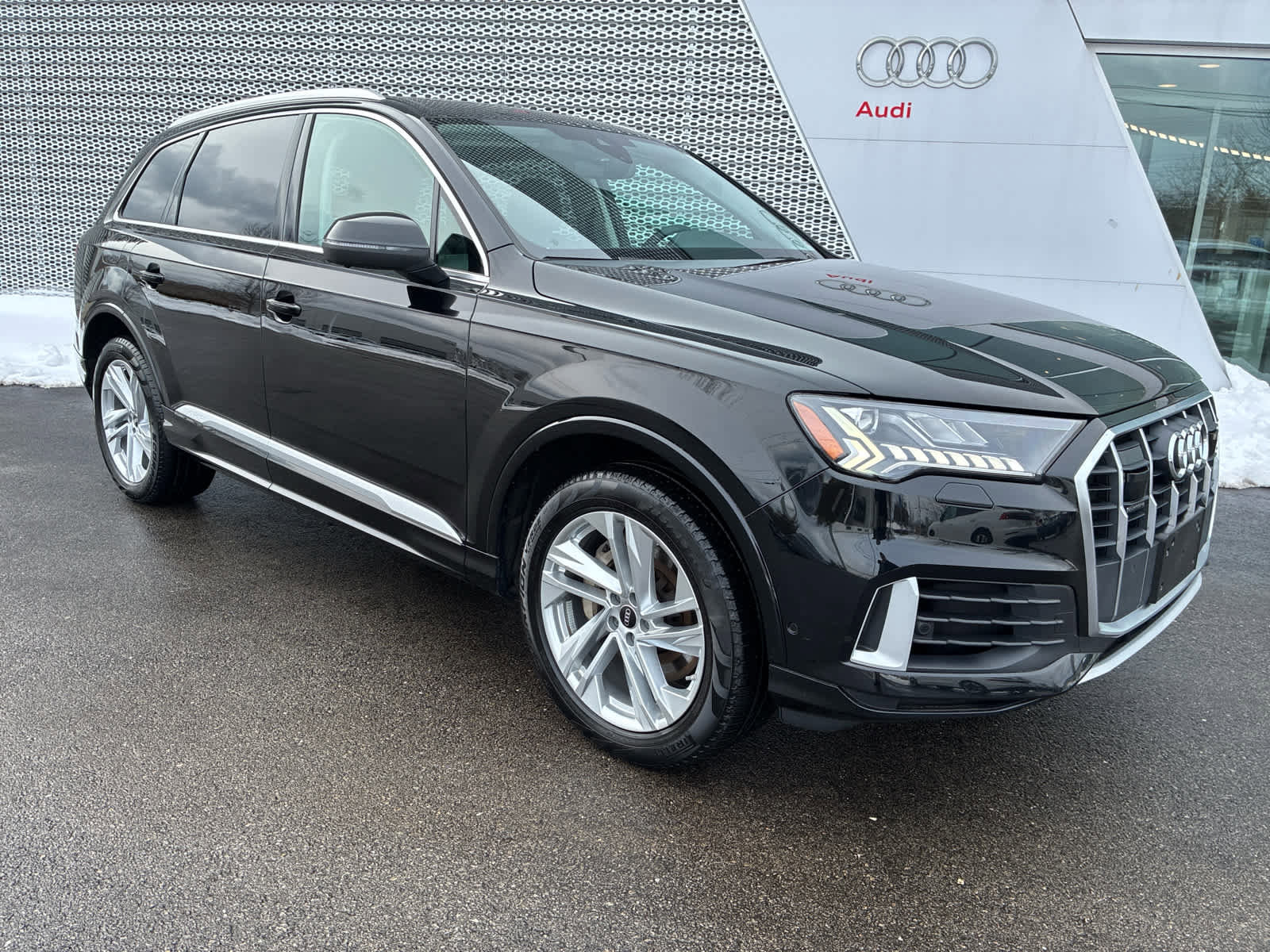Used 2023 Audi Q7 3.0T Premium Plus w/ Premium Plus Package image 2