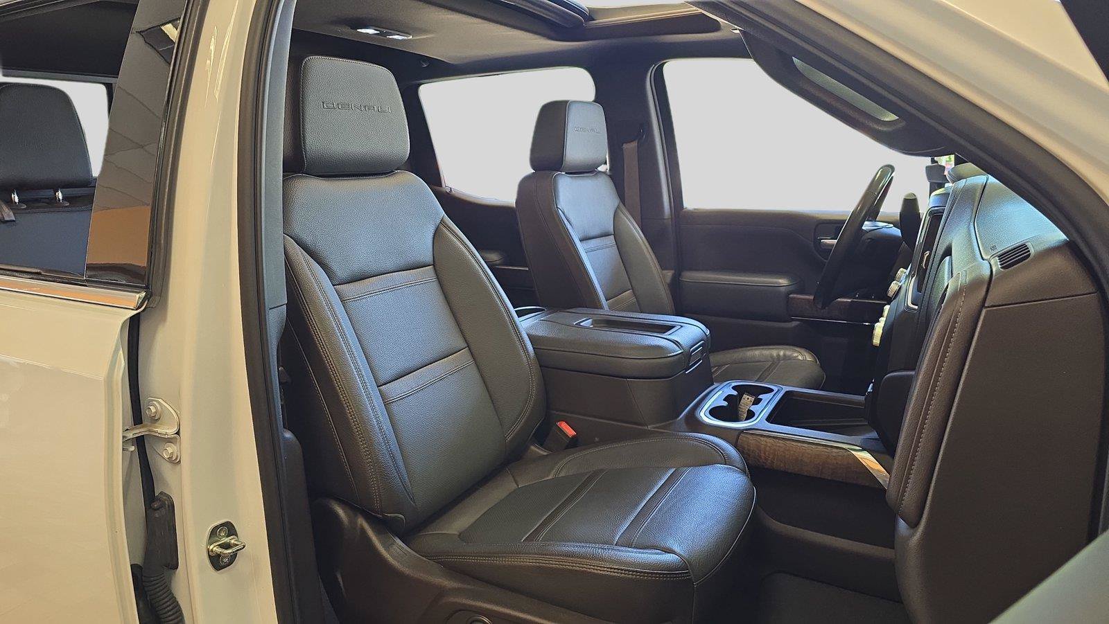 Used 2021 GMC Sierra 1500 Denali w/ Denali Ultimate Package AWD/4WD image 14
