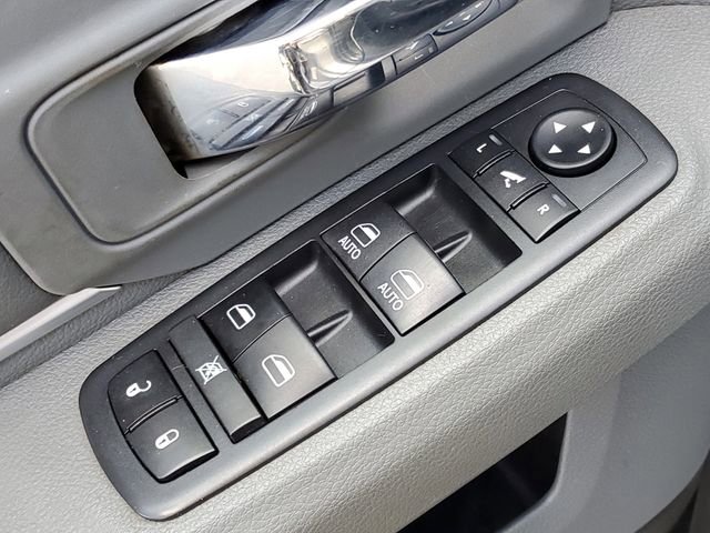 Used 2019 RAM 1500 Classic Warlock AWD/4WD image 18