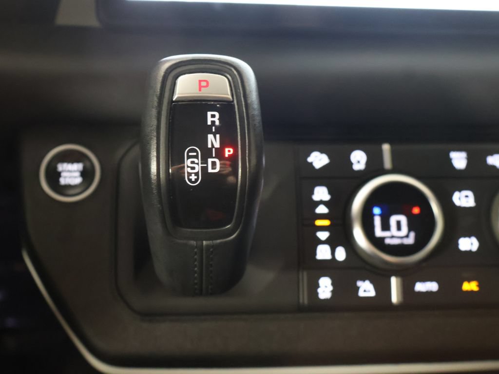 Used 2020 Land Rover Defender 110 HSE AWD/4WD image 46