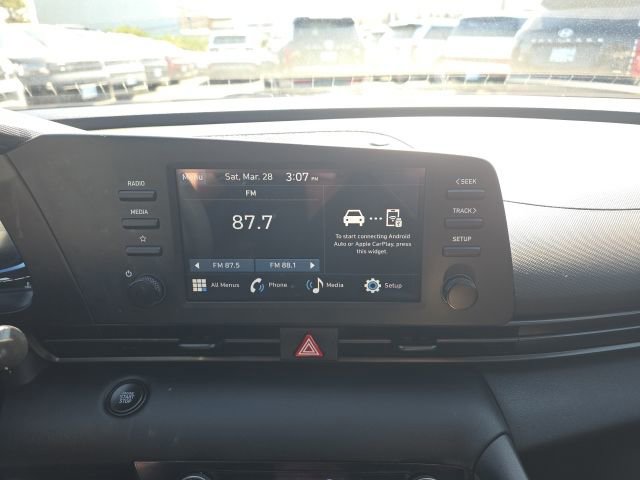 Used 2025 Hyundai Elantra Sport image 13