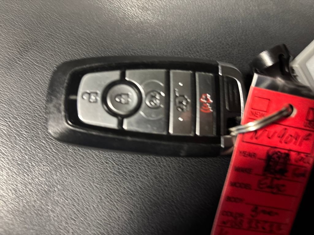 Used 2022 Ford Edge SEL w/ Convenience Package image 29