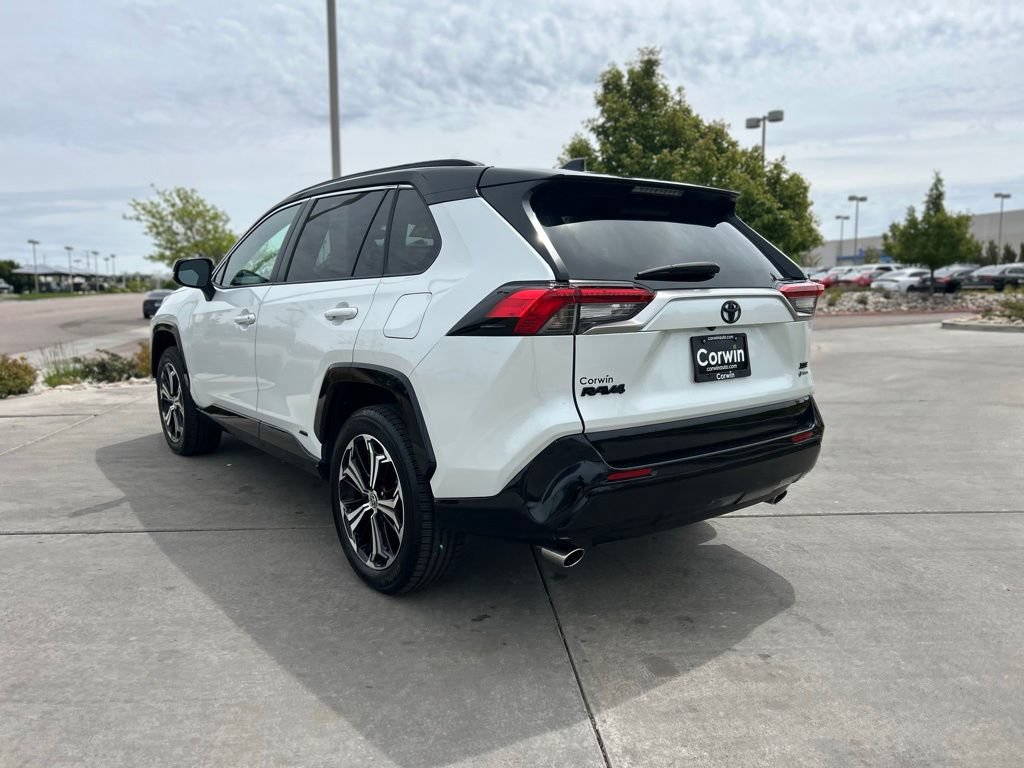 Used 2025 Toyota RAV4 XSE AWD/4WD image 5
