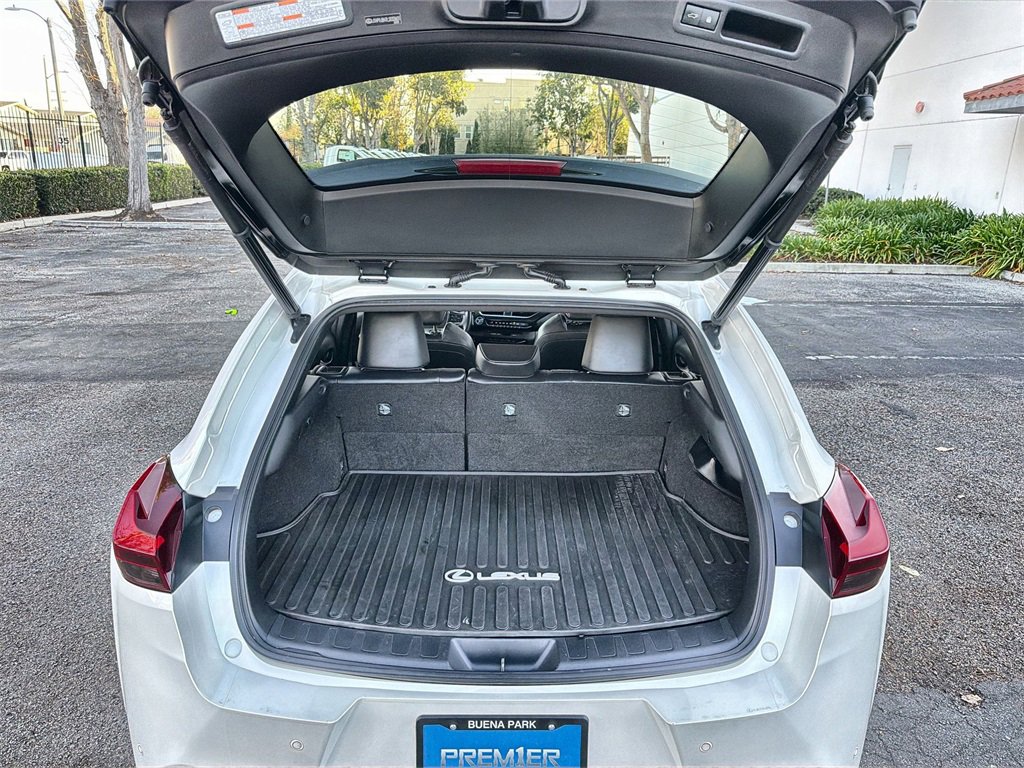 Used 2020 Lexus UX 250h w/ Premium Package image 20