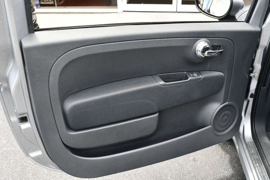 Used 2015 FIAT 500 Pop FWD image 11