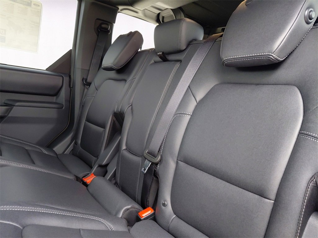 New 2025 Ford Bronco Badlands w/ Sasquatch Package image 13