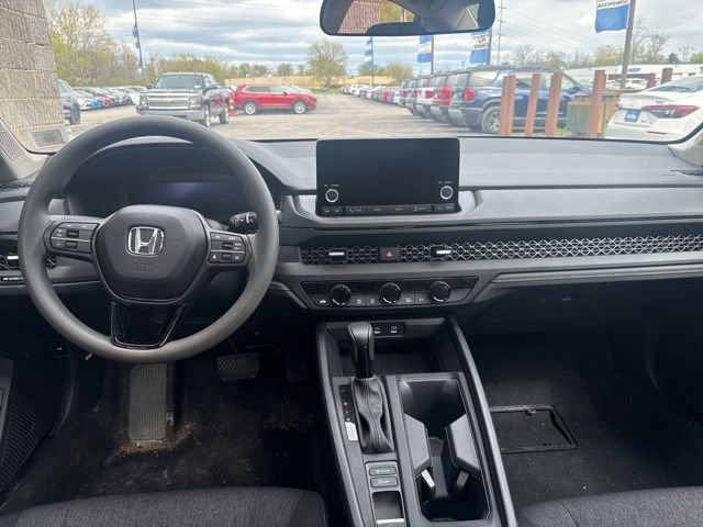 Used 2024 Honda Accord EX image 9