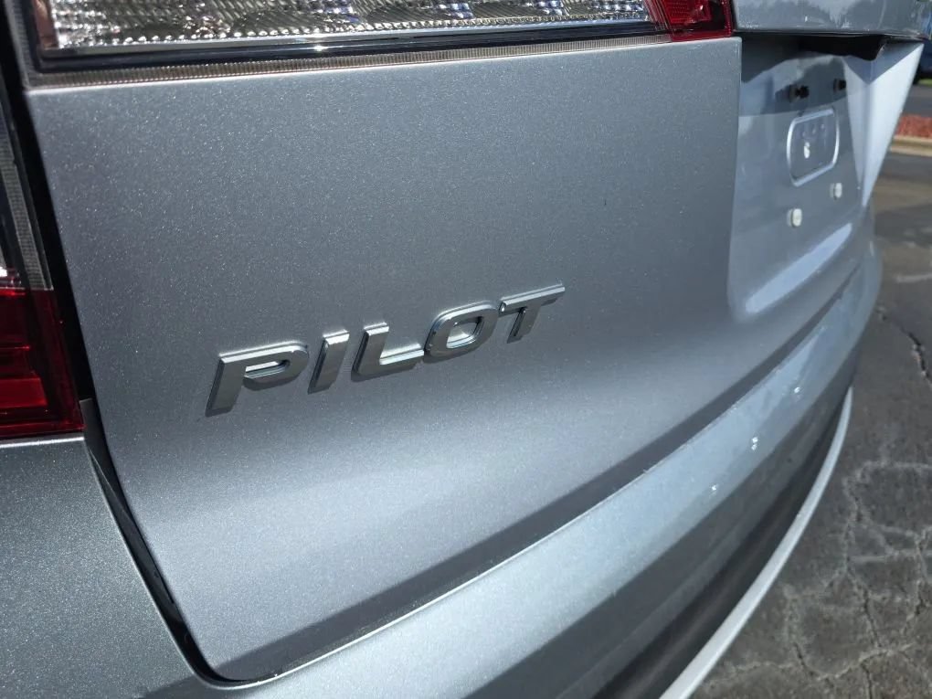 Used 2019 Honda Pilot EX-L image 11